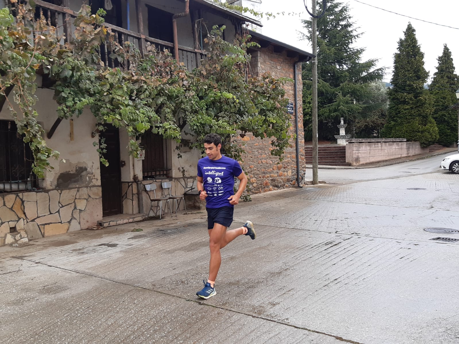 A Santiago Contra el Cáncer no se olvida del Camino Olvidado.