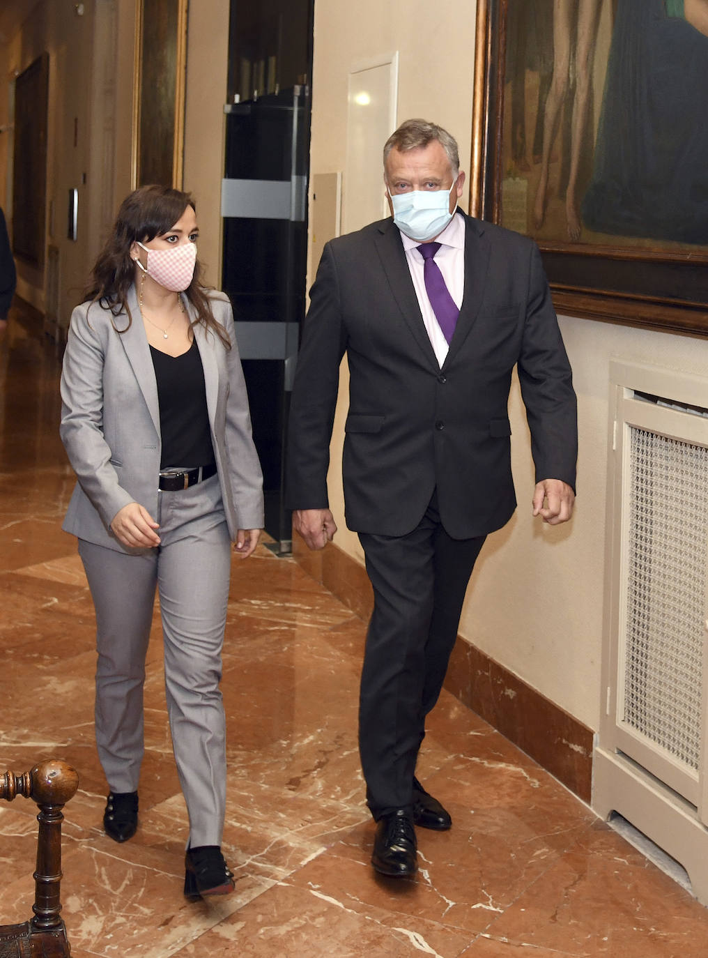 Fotos: El vicepresidente primero de la Diputación de Burgos recibe a la diputada por la provincia de León