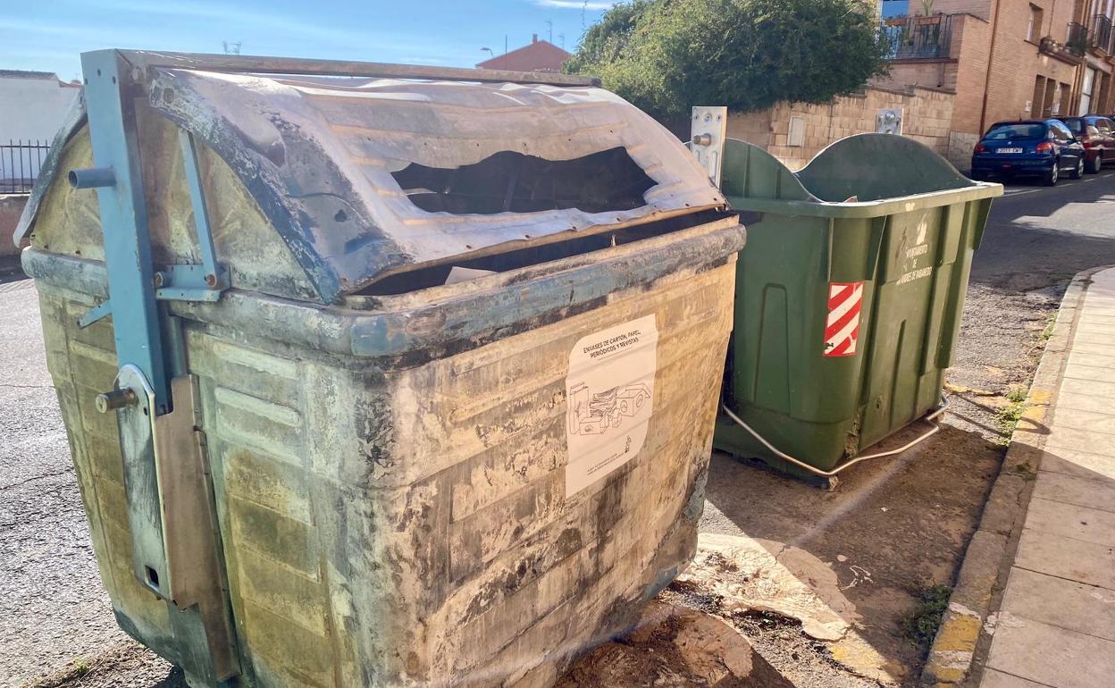 Contenedores en mal estado en San Andrés. 