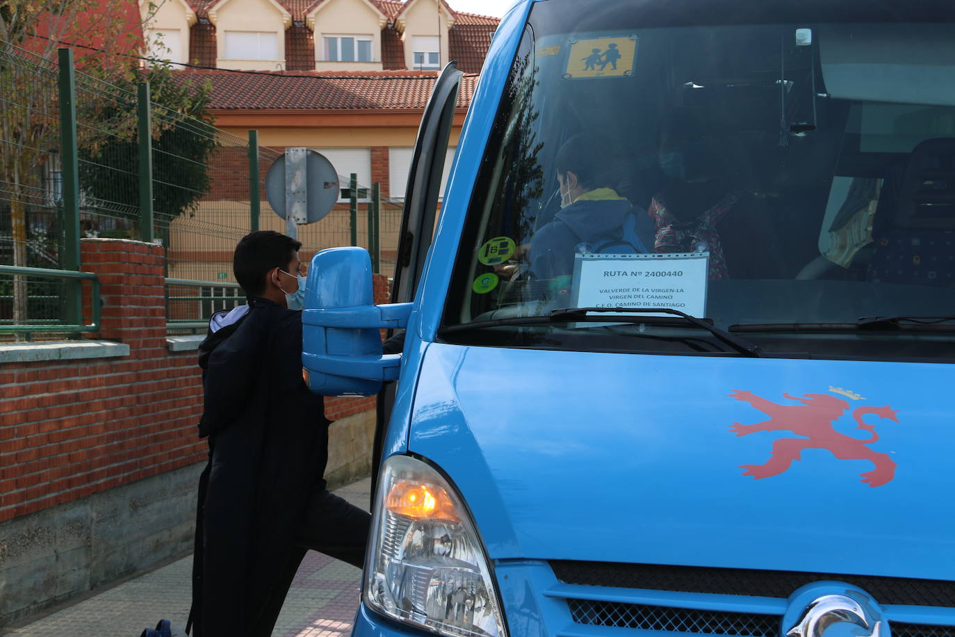 La Consejería de Educación sigue adelante con un protocolo que, de momento, no ha arrojado contagios en estas rutas.