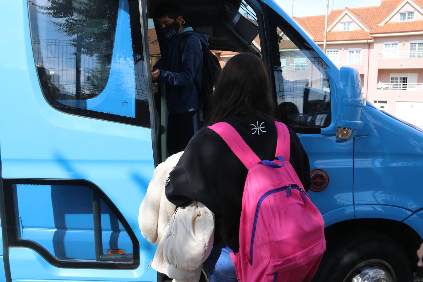 La Consejería de Educación sigue adelante con un protocolo que, de momento, no ha arrojado contagios en estas rutas.