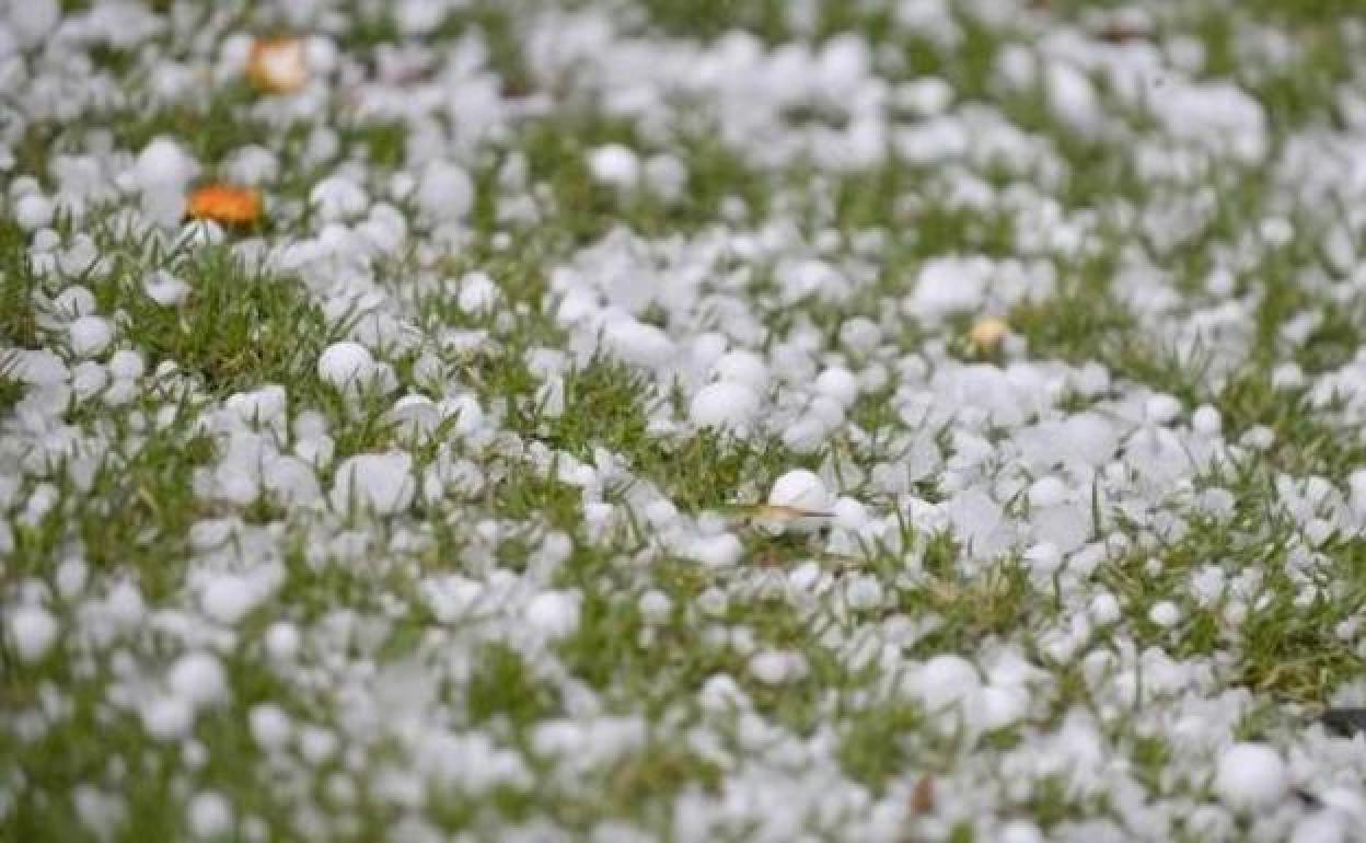 Imagen de una de las últimas tormentas de granizo en León.