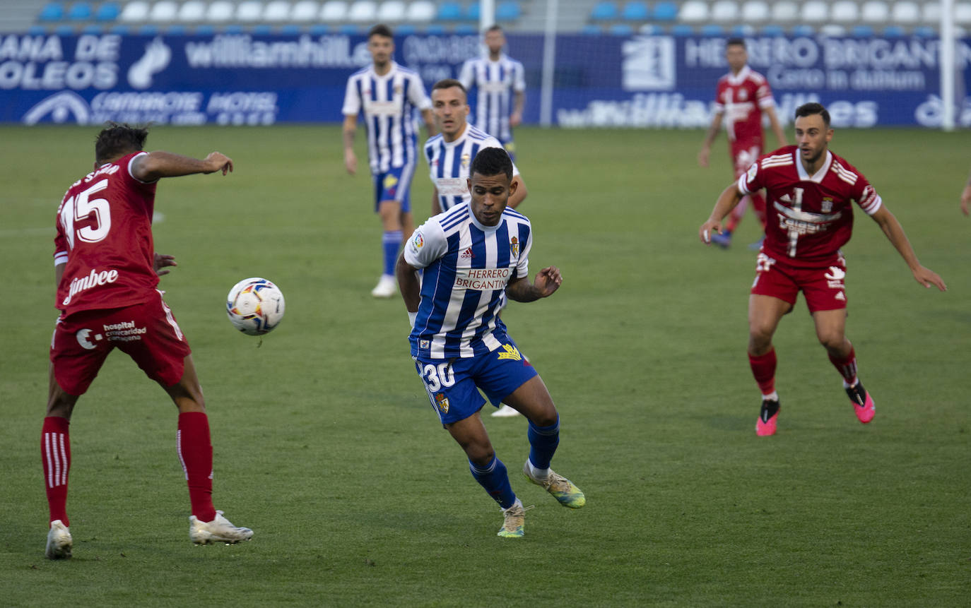 El equipo berciano vio rota su racha de triunfos en un partido donde su rival fue mejor.