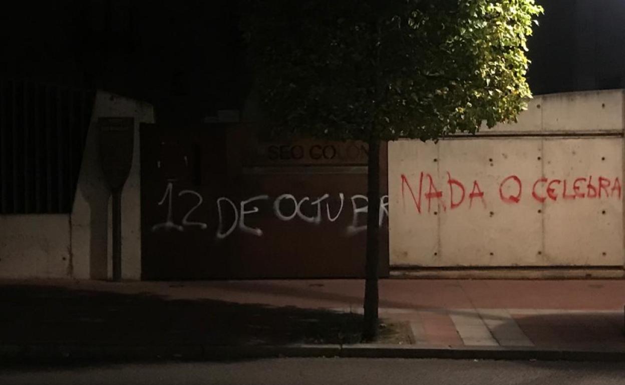 Pintada, esta madrugada, en la Casa Museo de Colón de Valladolid. 