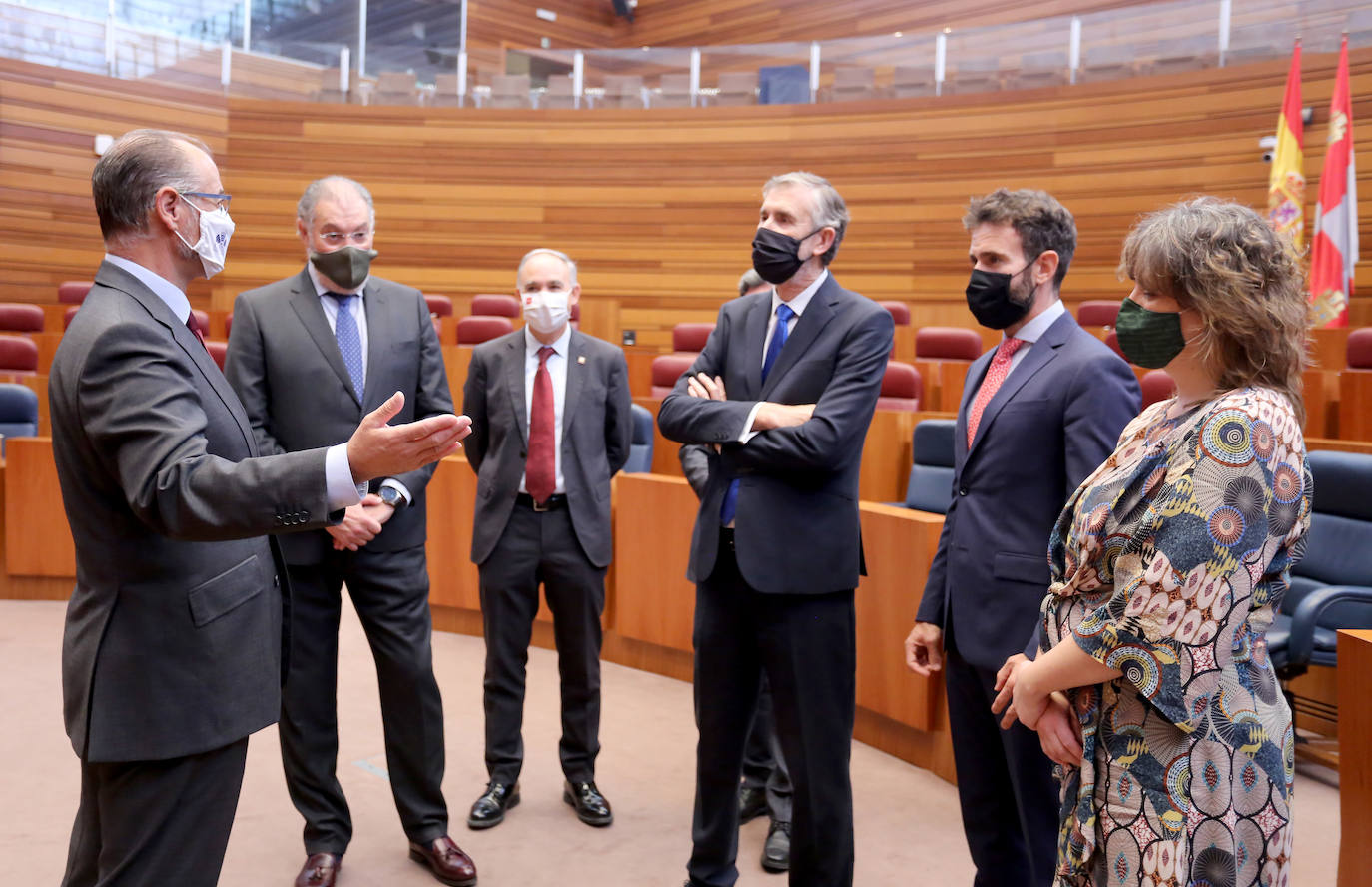 Fotos: El presidente de las Cortes se reúne con rectores de las universidades de Castilla y León