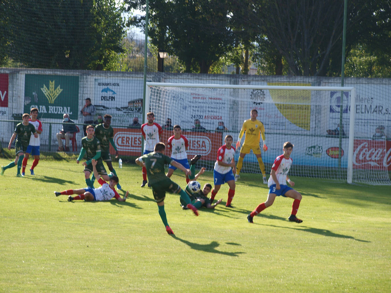 Fotos: El Atlético Astorga comienza ganando