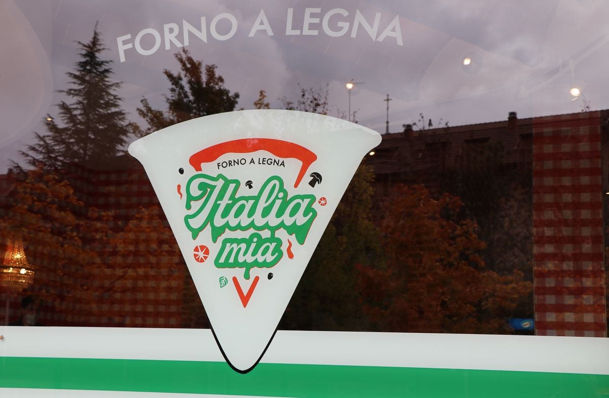 El restaurante Italia Mia ofrece la mejor comida italiana para disfrutar en el salón de tu casa.