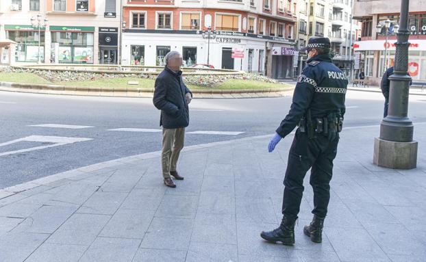 La Policía Local inicia a las 15.00 horas de este viernes los controles para velar por el cumplimiento de las medidas del confinamiento