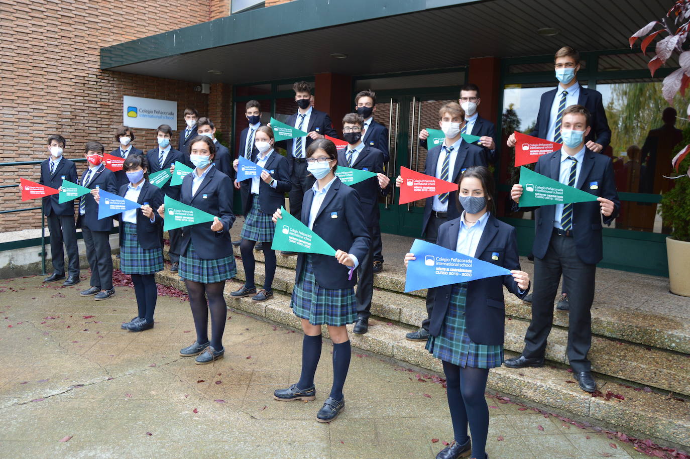 Este colegio reconoce a los alumnos que por esfuerzo se han destacado en el curso 2019-2020 