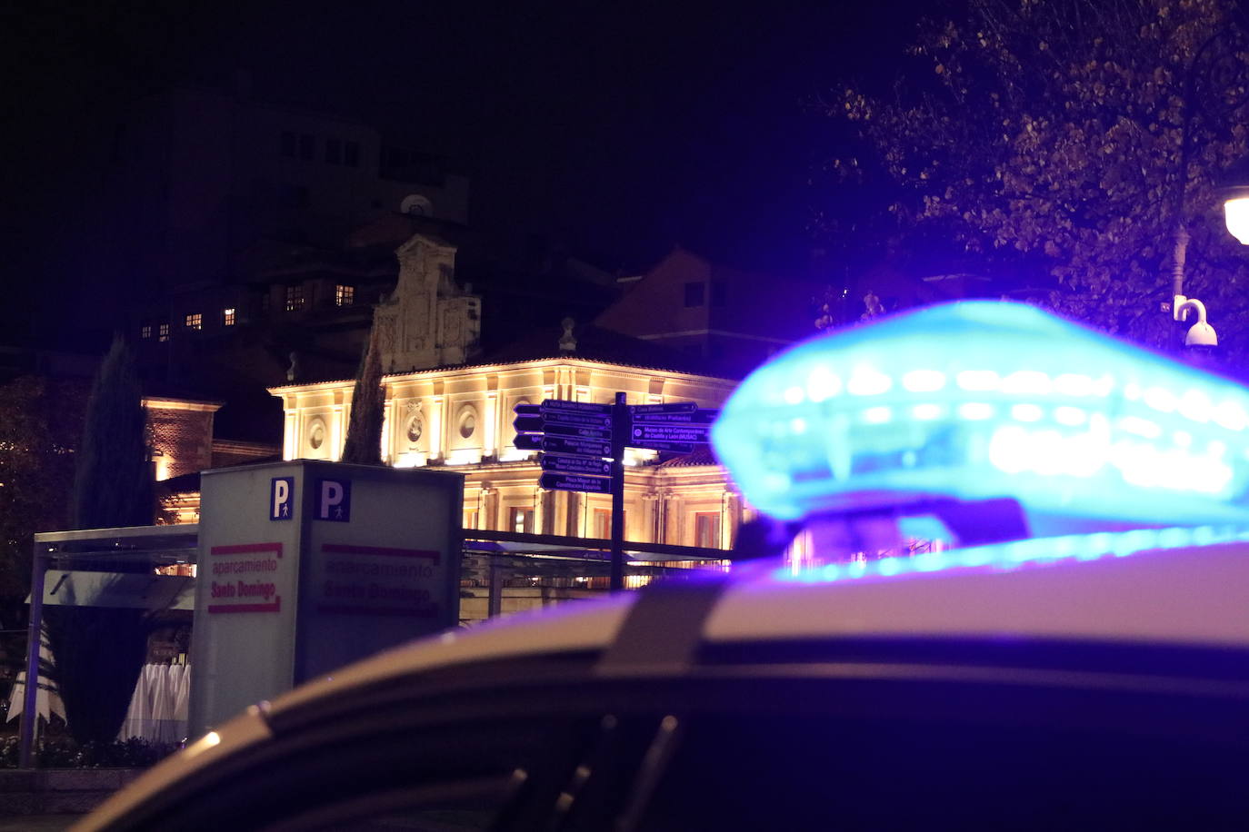 La población tiene prohibido salir de sus casas hasta las seis de la mañana