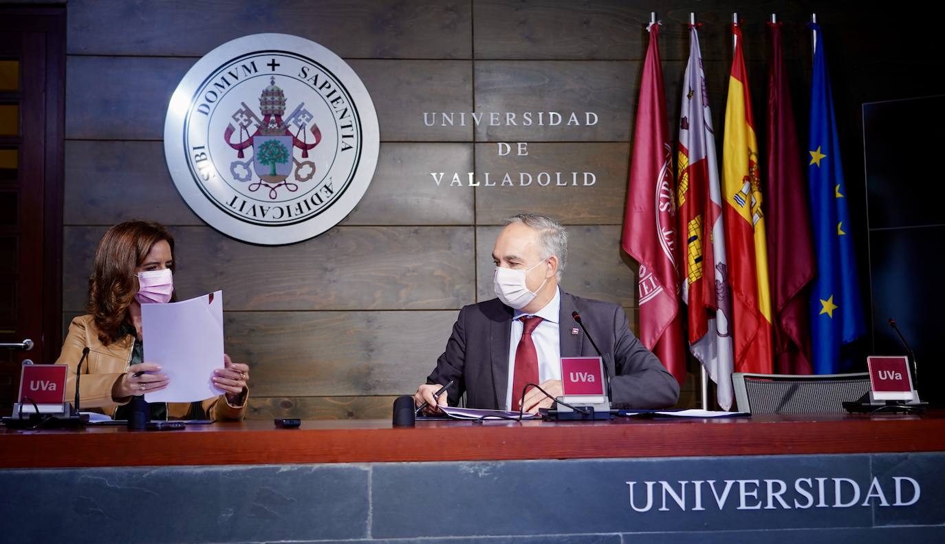 Fotos: La Junta se incorpora a la Cátedra de Innovación para el Comercio de la UVa