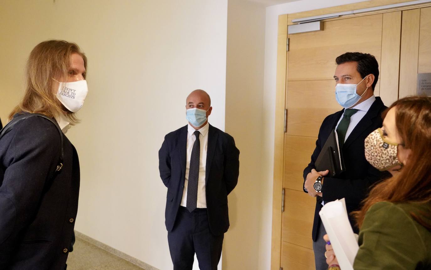 Fotos: Reunión de la Mesa de las Cortes y de la Junta de Portavoces