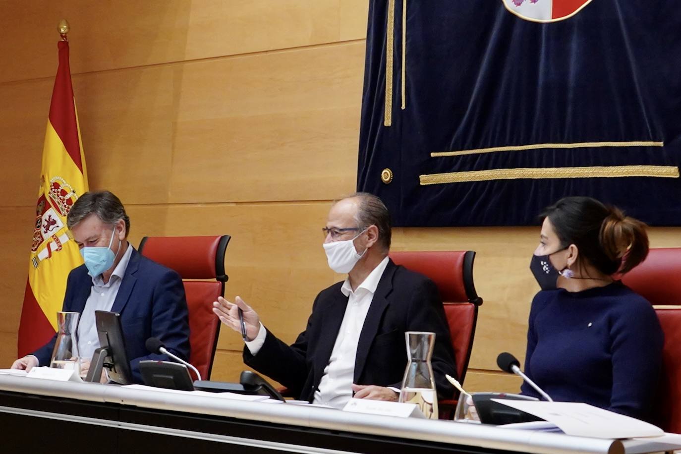 Fotos: Reunión de la Mesa de las Cortes y de la Junta de Portavoces