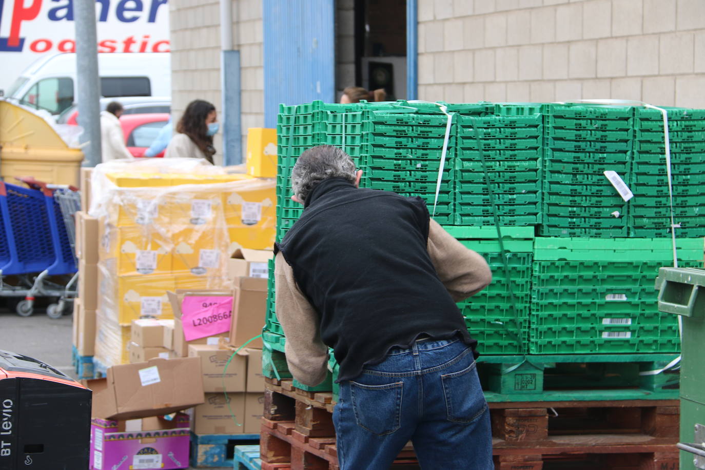 El almacén del Banco de Alimentos ha notado la subida de usuarios. 