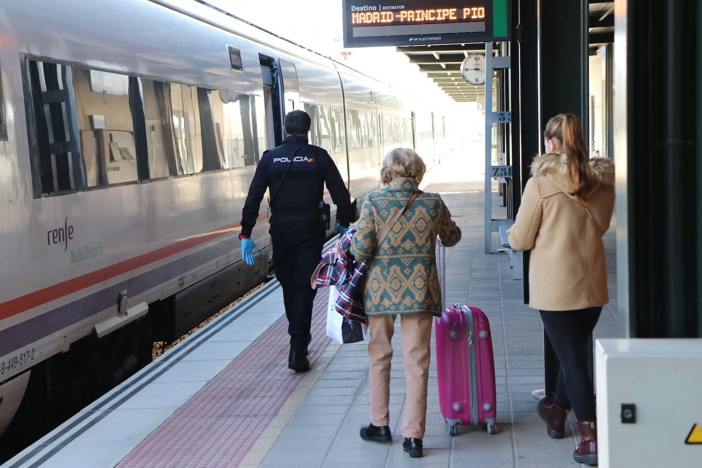 Fotos: Primeros controles en la Estación de Tren