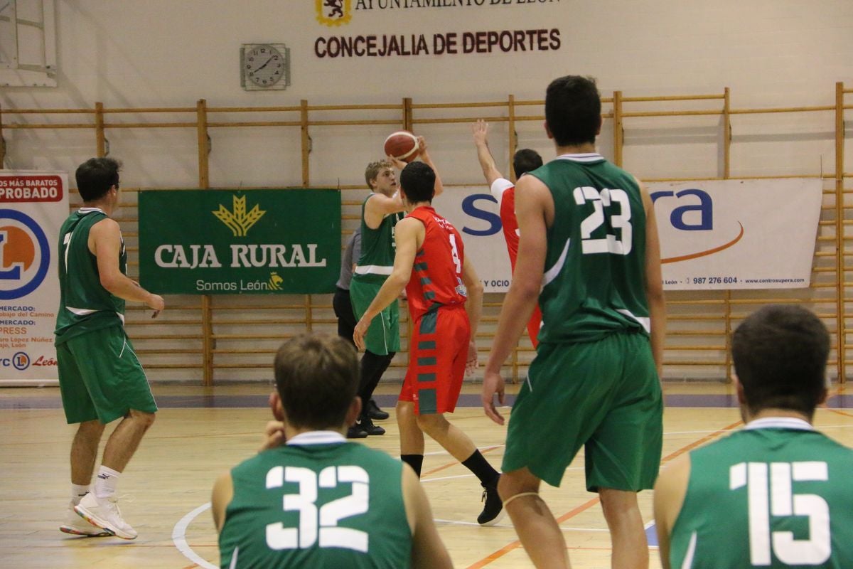 El club baloncesto Reino de León se estrena en la liga EBA esta temporada en el polideportivo San Esteban.