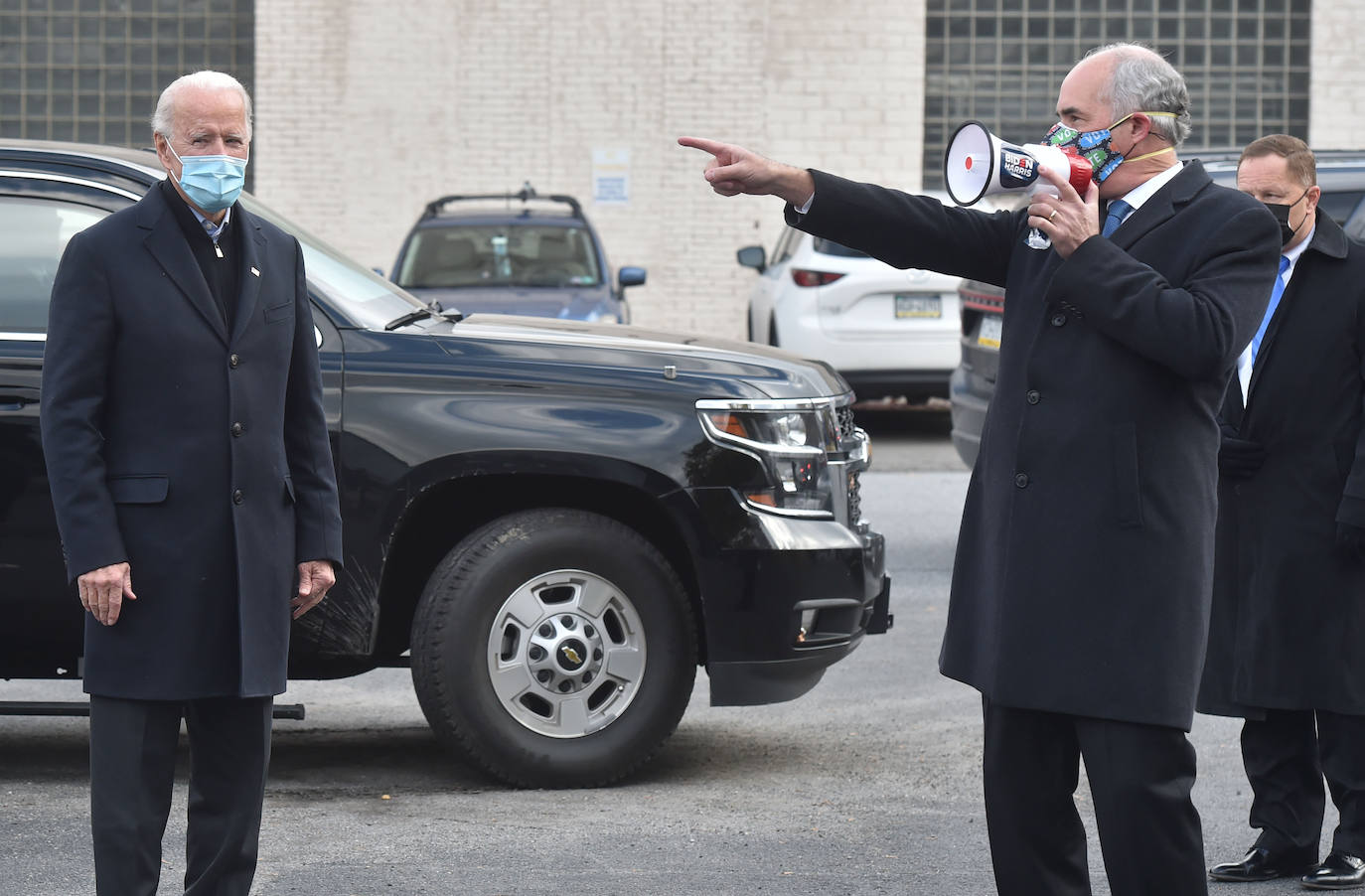 EE UU vive hoy su jornada electoral más turbia en medio de llamadas a la violencia.