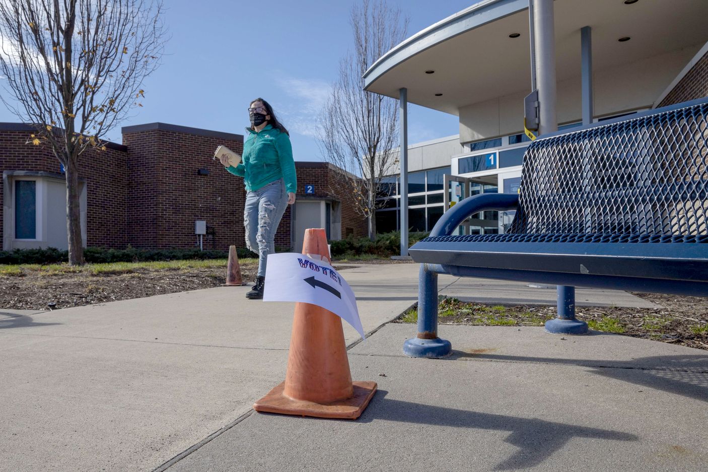 EE UU vive hoy su jornada electoral más turbia en medio de llamadas a la violencia.
