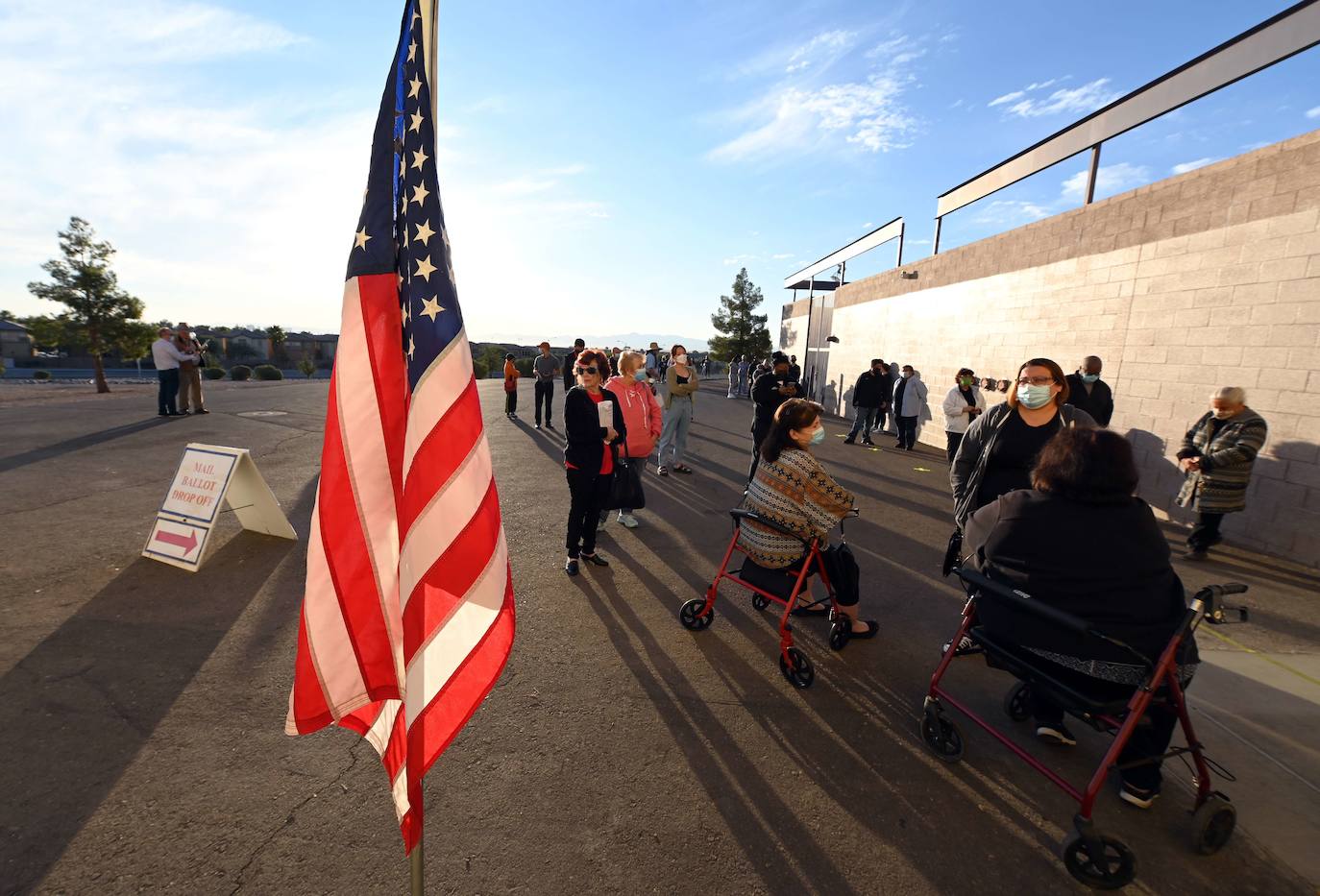 EE UU vive hoy su jornada electoral más turbia en medio de llamadas a la violencia.