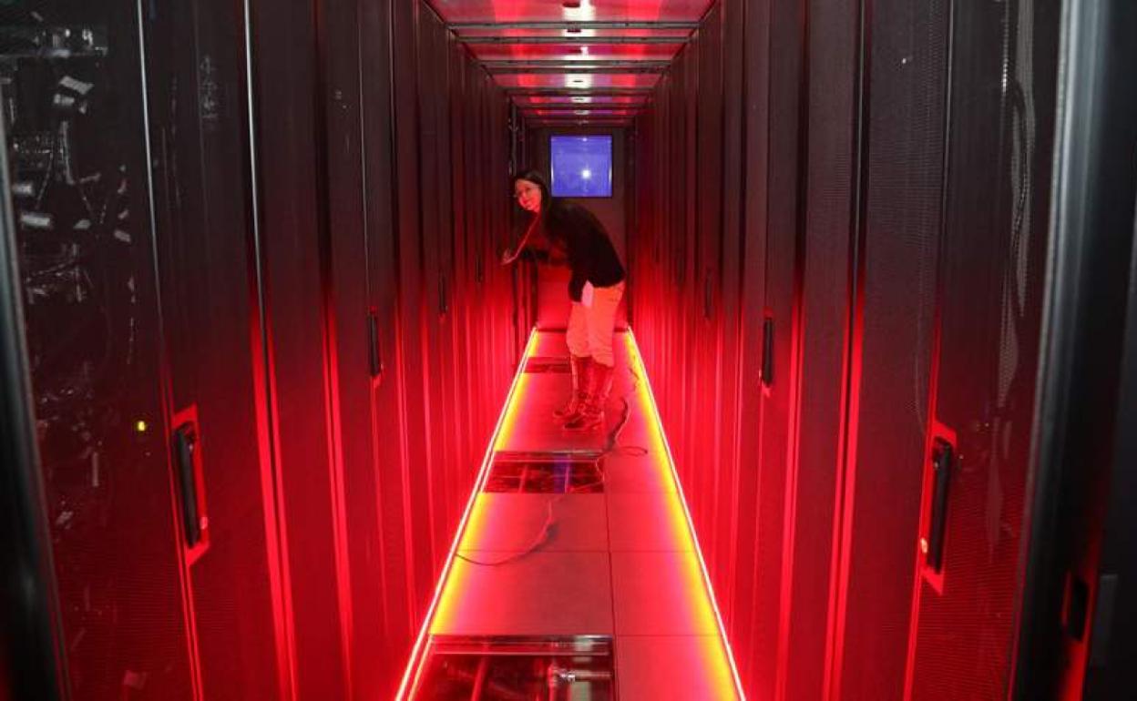 El supercomputador está localizado en la Universidad de León. 