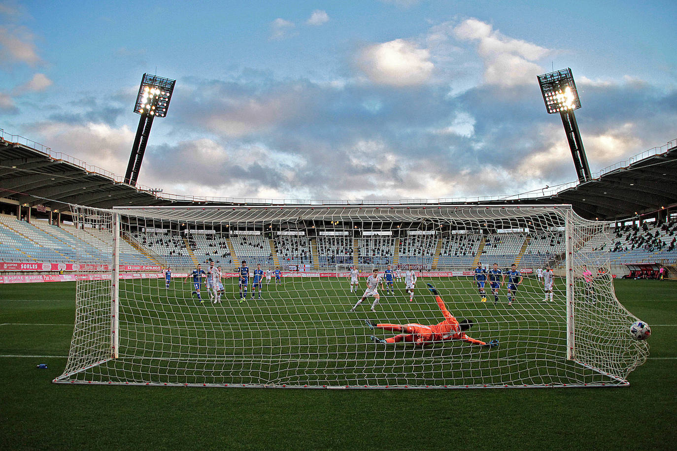 Un momento del partido. 