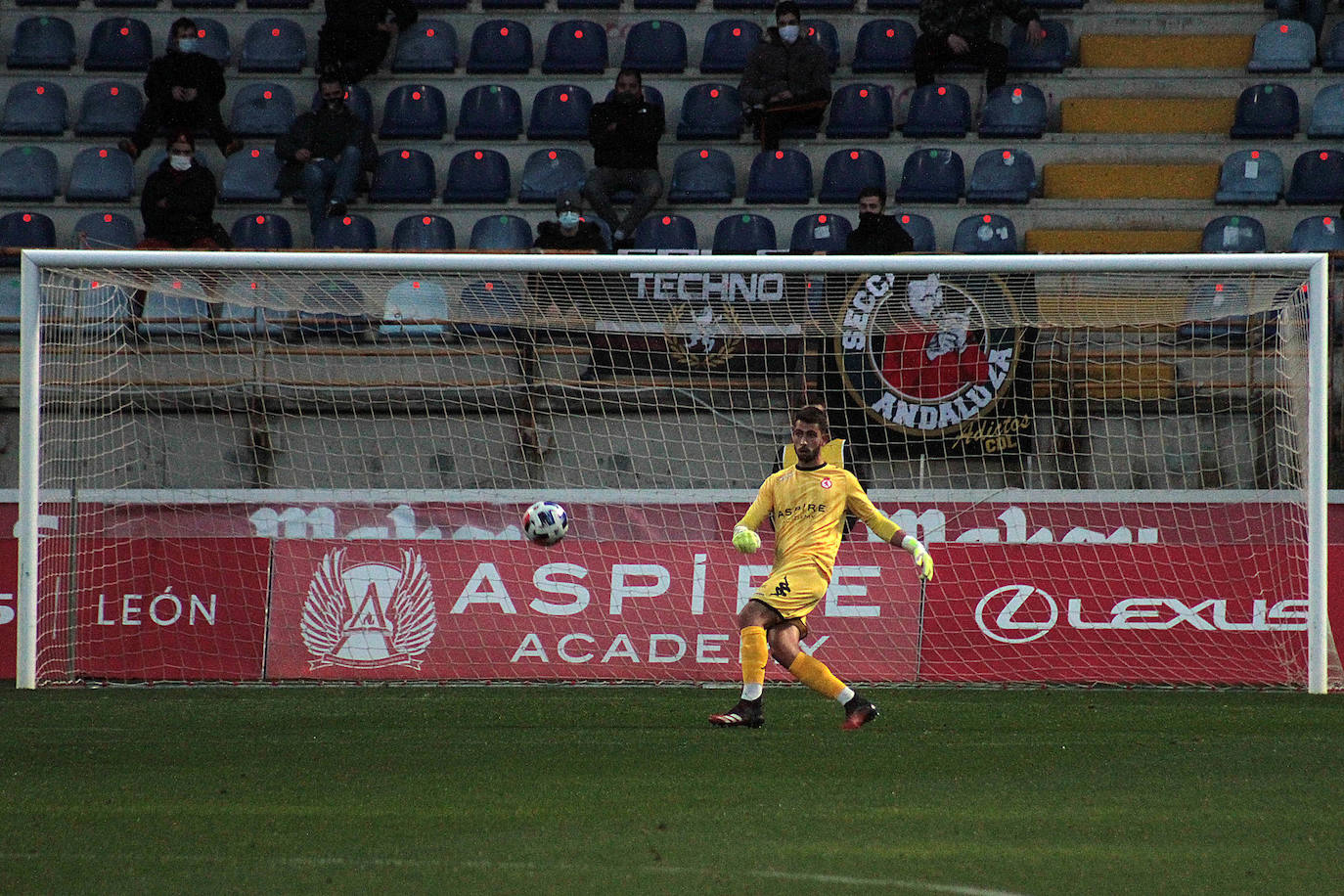 Un momento del partido. 