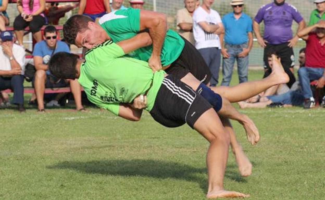 Valdefresno quiere dar protagonismo esta vez a la lucha leonesa en un ámbito diferente al de la práctica deportiva.