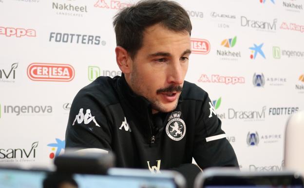 Julen Castañeda, durante la rueda de prensa de este jueves.