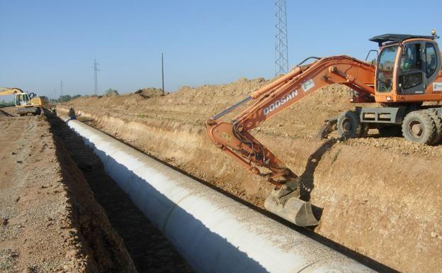 La modernización del regadío en el Páramo y la transformación de Payuelos se llevan 9,6 millones de las cuentas autonómicas