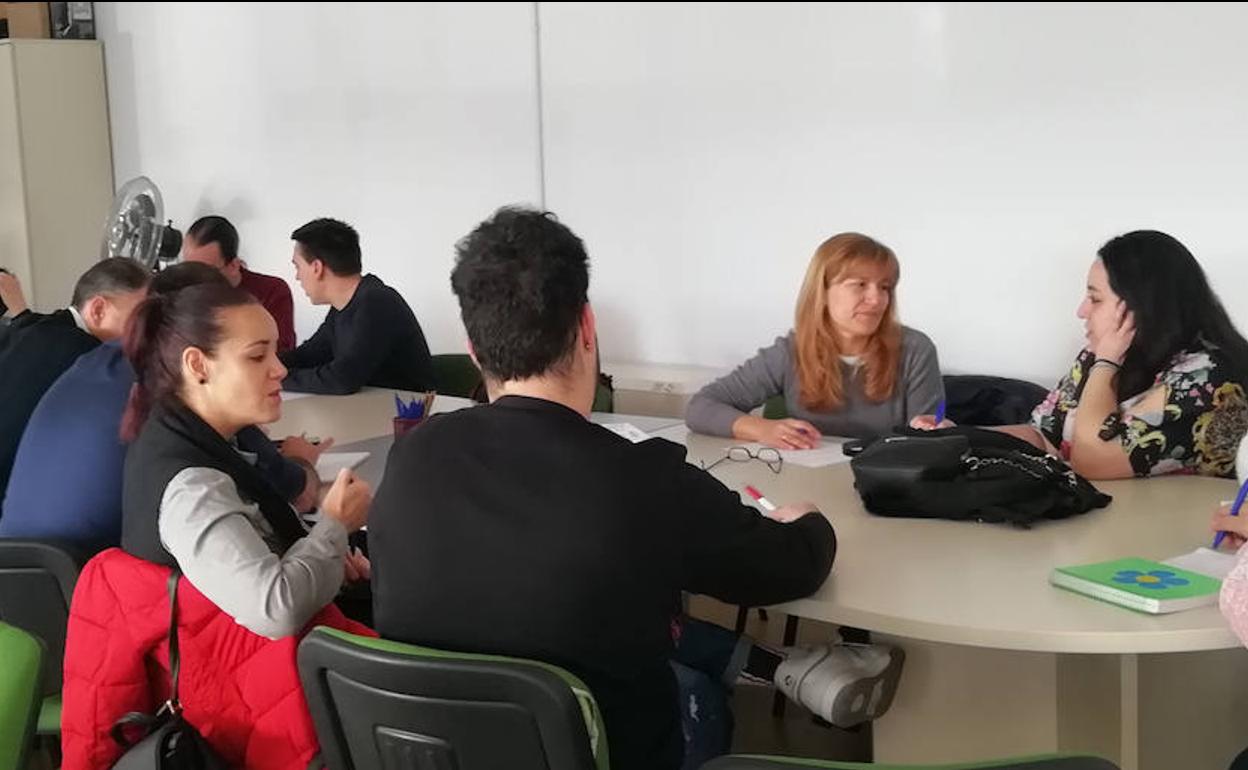 Participantes en una de las Lanzaderas de Empleo impulsadas por el Ayuntamiento de Ponferrada.