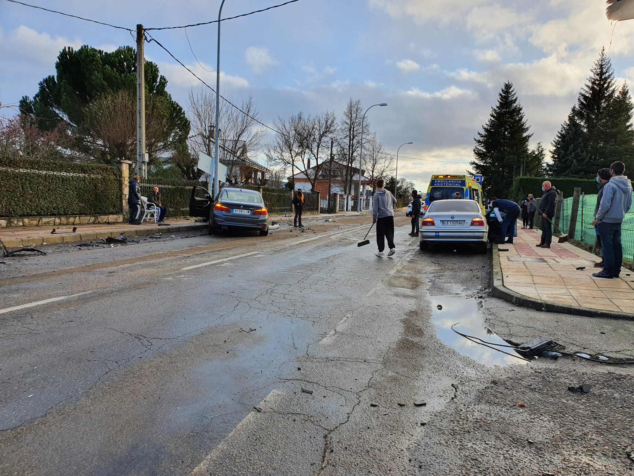 Fotos: Accidente de tráfico en Boñar