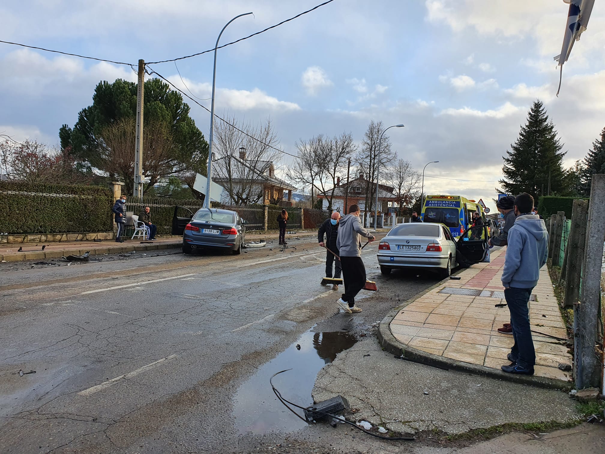 Fotos: Accidente de tráfico en Boñar