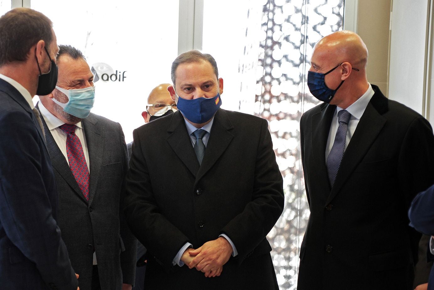 El ministro de Transportes, Movilidad y Agenda Urbana, José Luis Ábalos, preside la puesta en servicio del Centro de Regulación de Circulación (CRC) de León, con el delegado del Gobierno en Castilla y León, Javier Izquierdo, el consejero de Fomento y Medio Ambiente, Juan Carlos Suárez-Quiñones, y el alcalde de León, José Antonio Diez. 