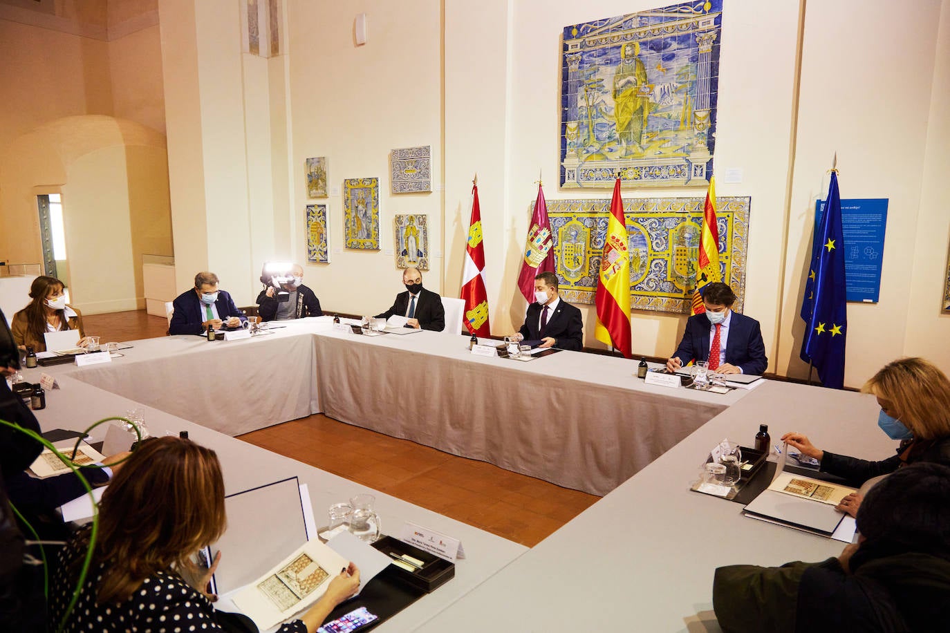 Fotos: Encuentro de los presidentes de Castilla y León, Castilla-La Mancha y Aragón