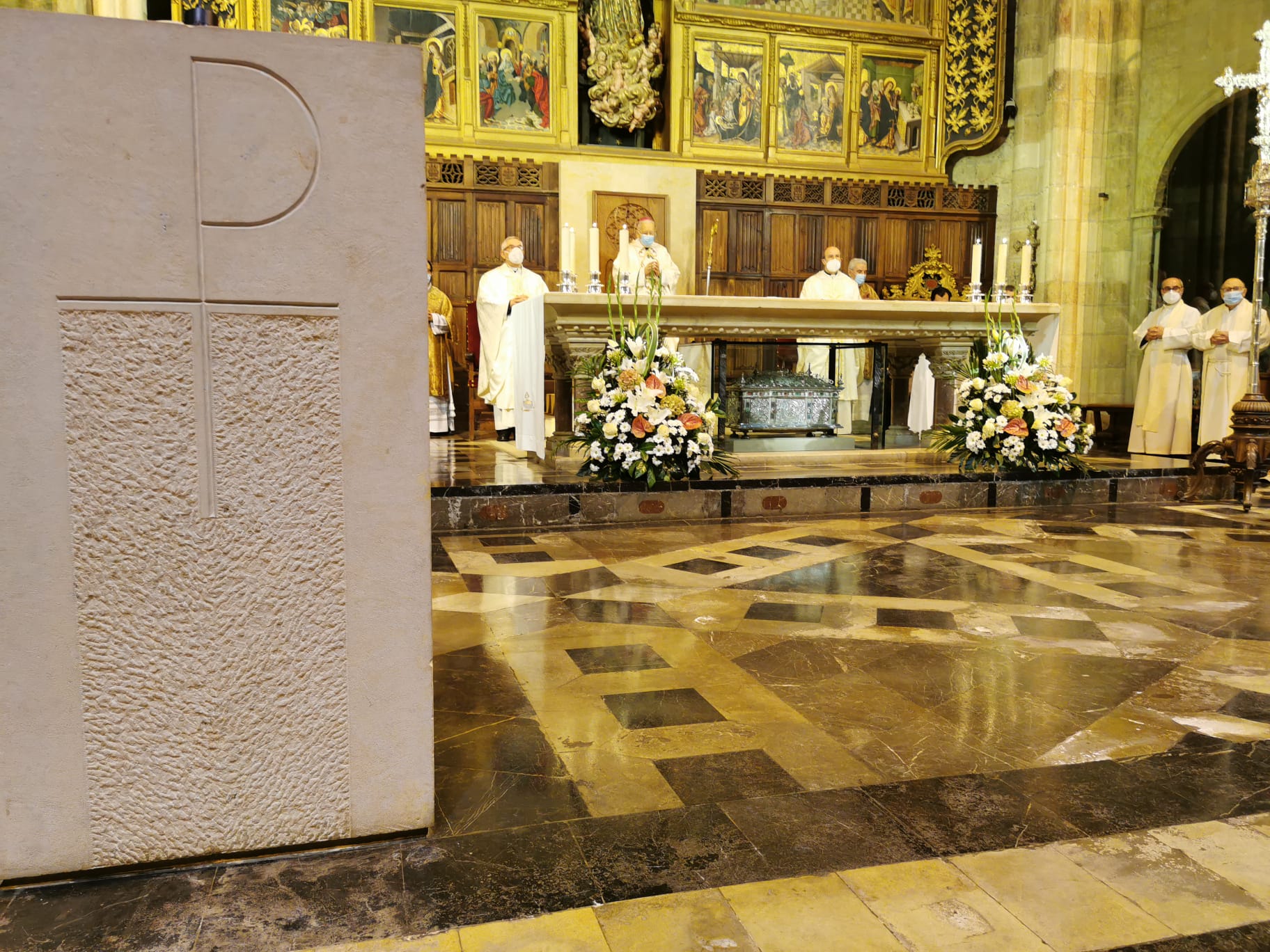 Julián López se retira de este cargo con una eucaristía de acción de gracias celebrada este viernes en la Catedral en la que ha estado arropado por la Diócesis y sus feligreses.