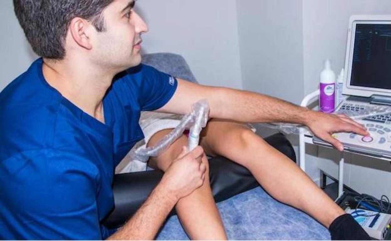 Imagen de un fisioterapeuta.