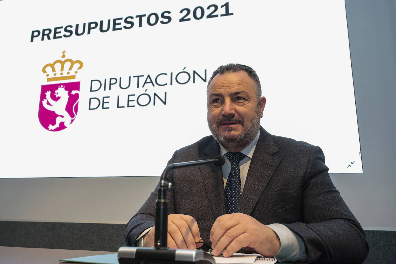 Morán defiende sus segundos presupuestos al frente de la Diputación como «realistas, prudentes y ambiciosos en el gasto»