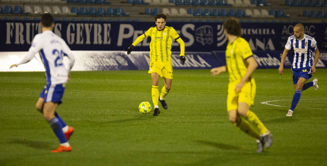 Ambos conjuntos se enfrentaron en el partido que abría la jornada en Segunda División.