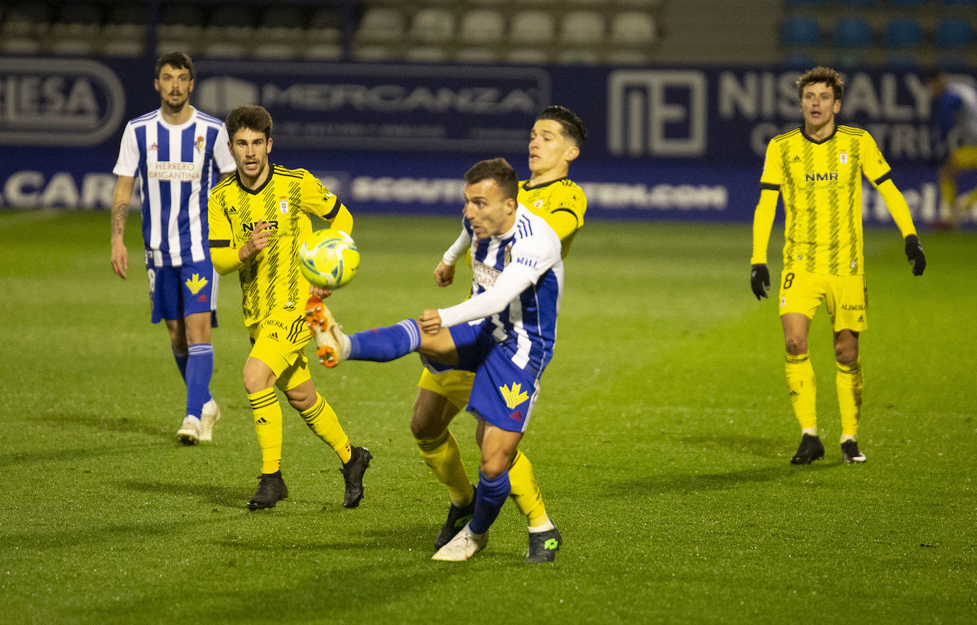 Ambos conjuntos se enfrentaron en el partido que abría la jornada en Segunda División.