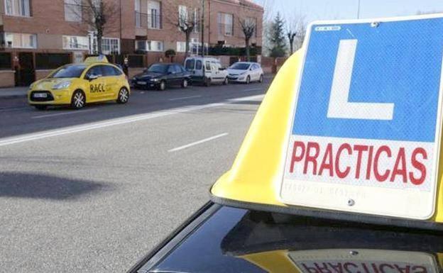 León tiene tres examinadores menos de los necesarios y perderá otros tres. 