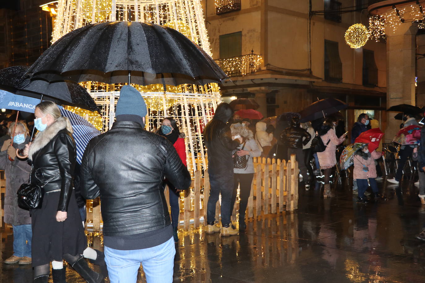 Encendido de las luces de navidad de Ferrero Rocher en Astorga