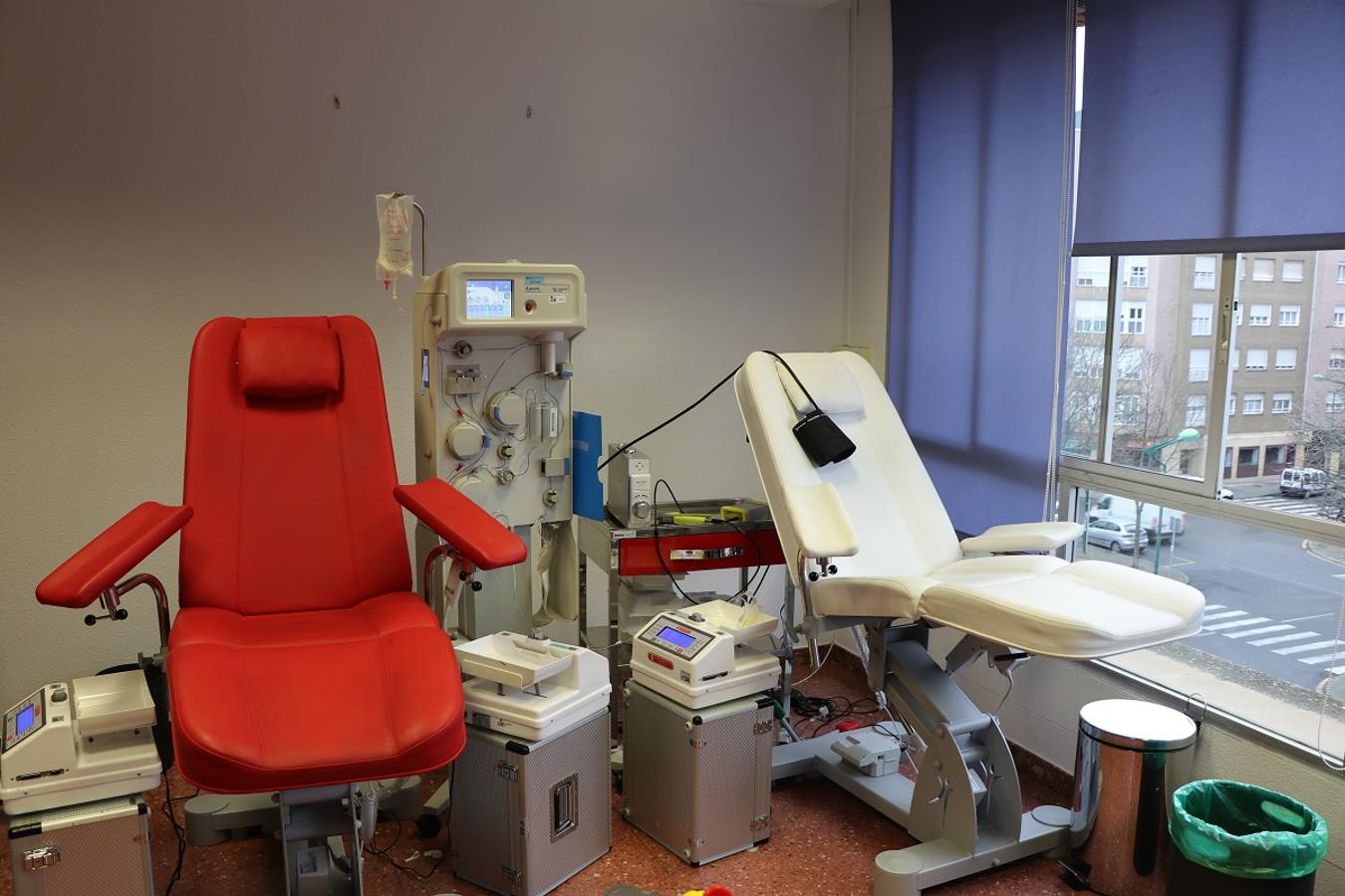 En el punto de donantes de sangre en José Aguado se encuentra una máquina para separar el plasma del resto de componentes sanguíneos.