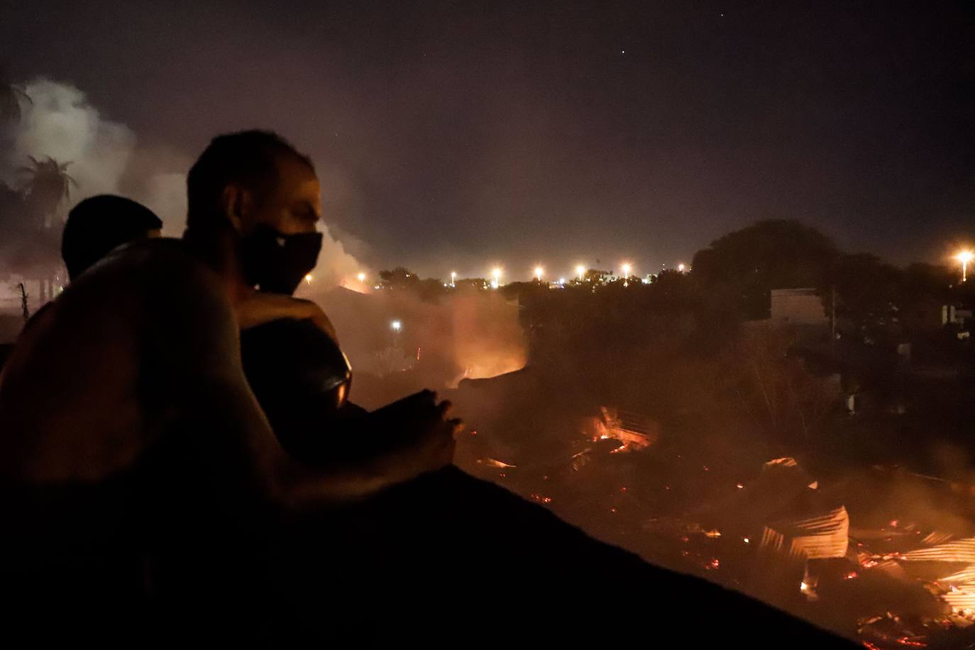 Fotos: Incendio en el barrio La Chacarita de Asunción