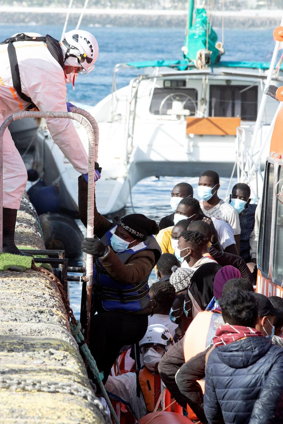 Fotos: Rescate de 106 inmigrantes en la costa de Gran Canaria