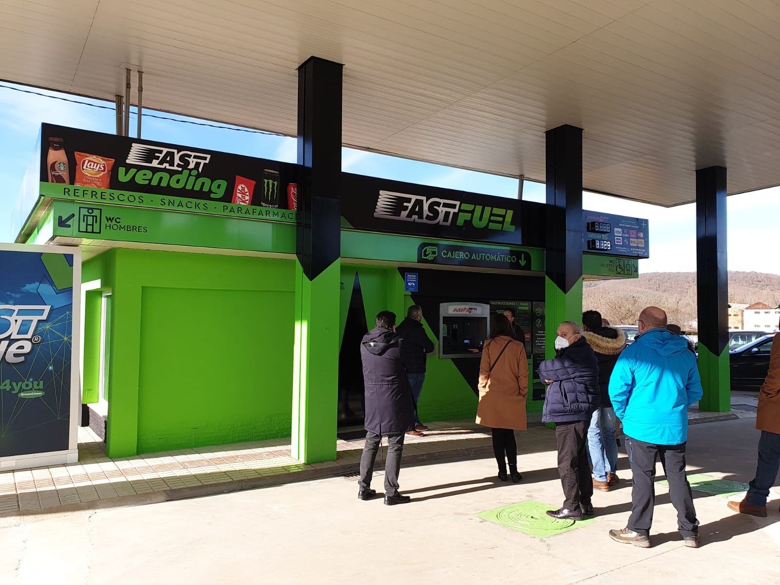 Fotos: Fast Fuel Vidanes, innovación y precios económicos