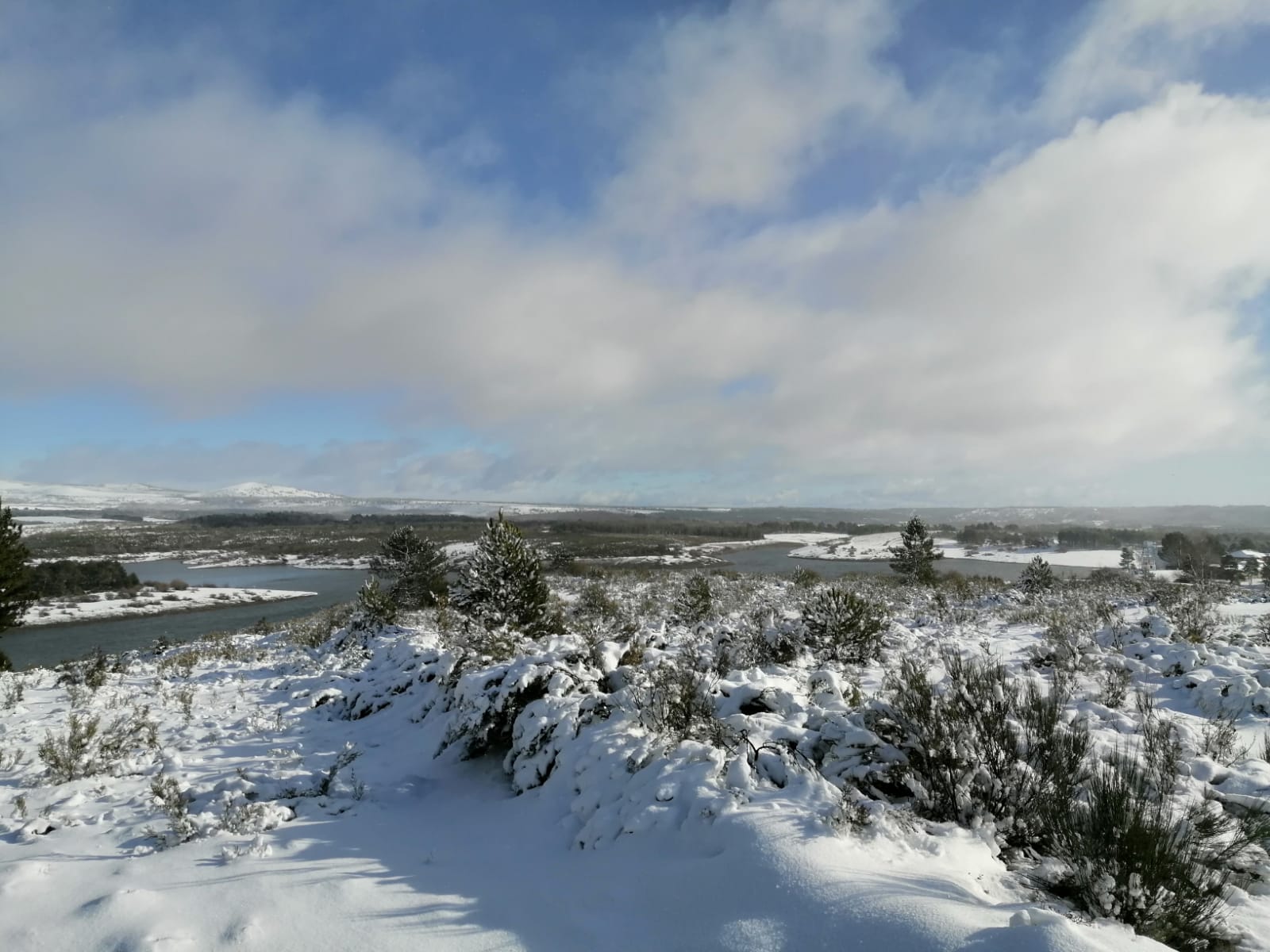 La provincia ya está teñidas de blanco dejando unos bonitos paisajes. 