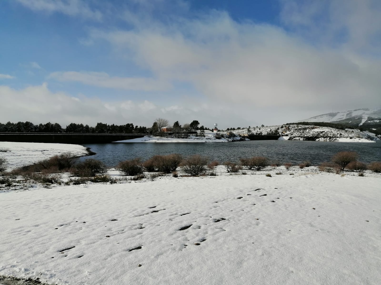 La provincia ya está teñidas de blanco dejando unos bonitos paisajes. 