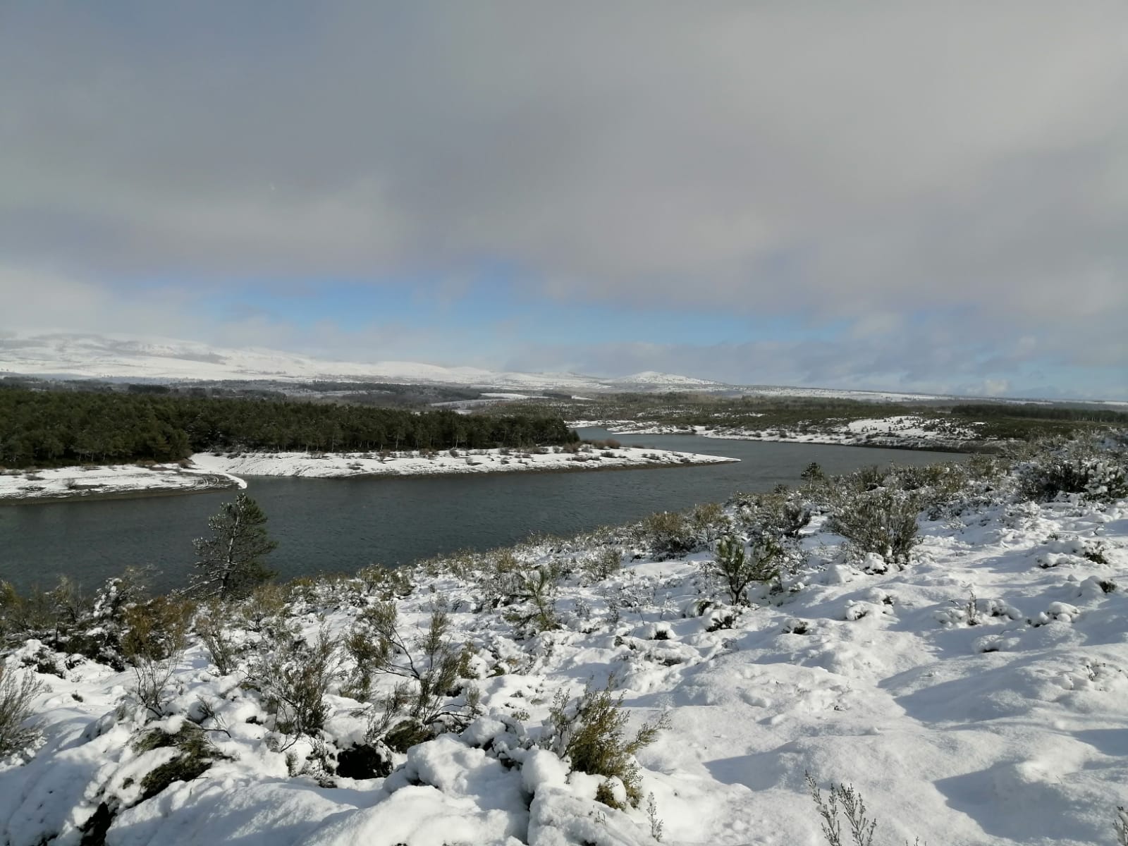 La provincia ya está teñidas de blanco dejando unos bonitos paisajes. 