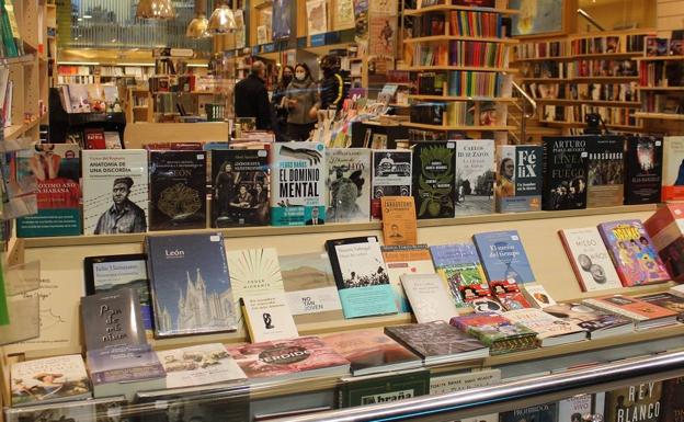 Galería. Las librerías 'reviven' con una campaña de Navidad «bastante buena dadas las circunstancias»