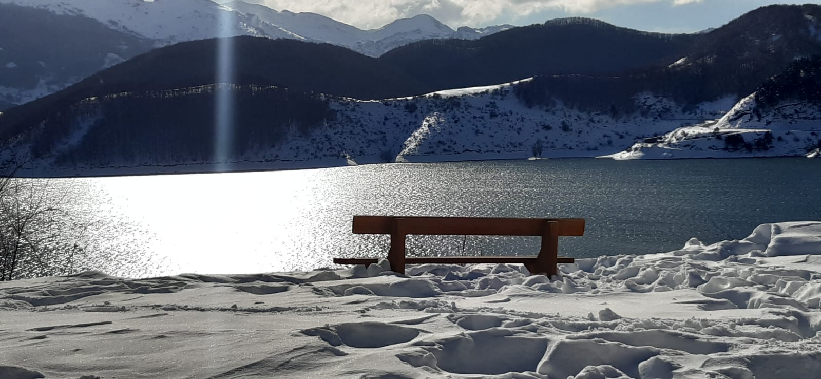 Espectaculares imágenes de Riaño cubierto por la nieve.